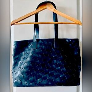 Black H + M Tote